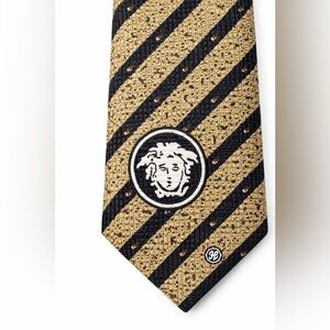 🖤 Vintage Gianni Versace Medusa Head Silk Tie
Black Gold Made in Italy Luxury